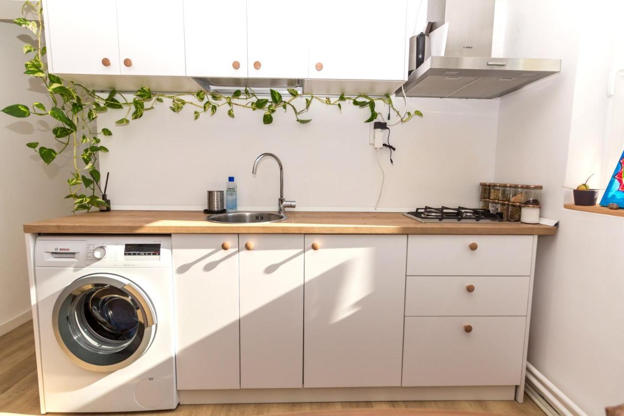 Apartamentul Cu Plante Etaj 4 มันกาเลีย ภายนอก รูปภาพ